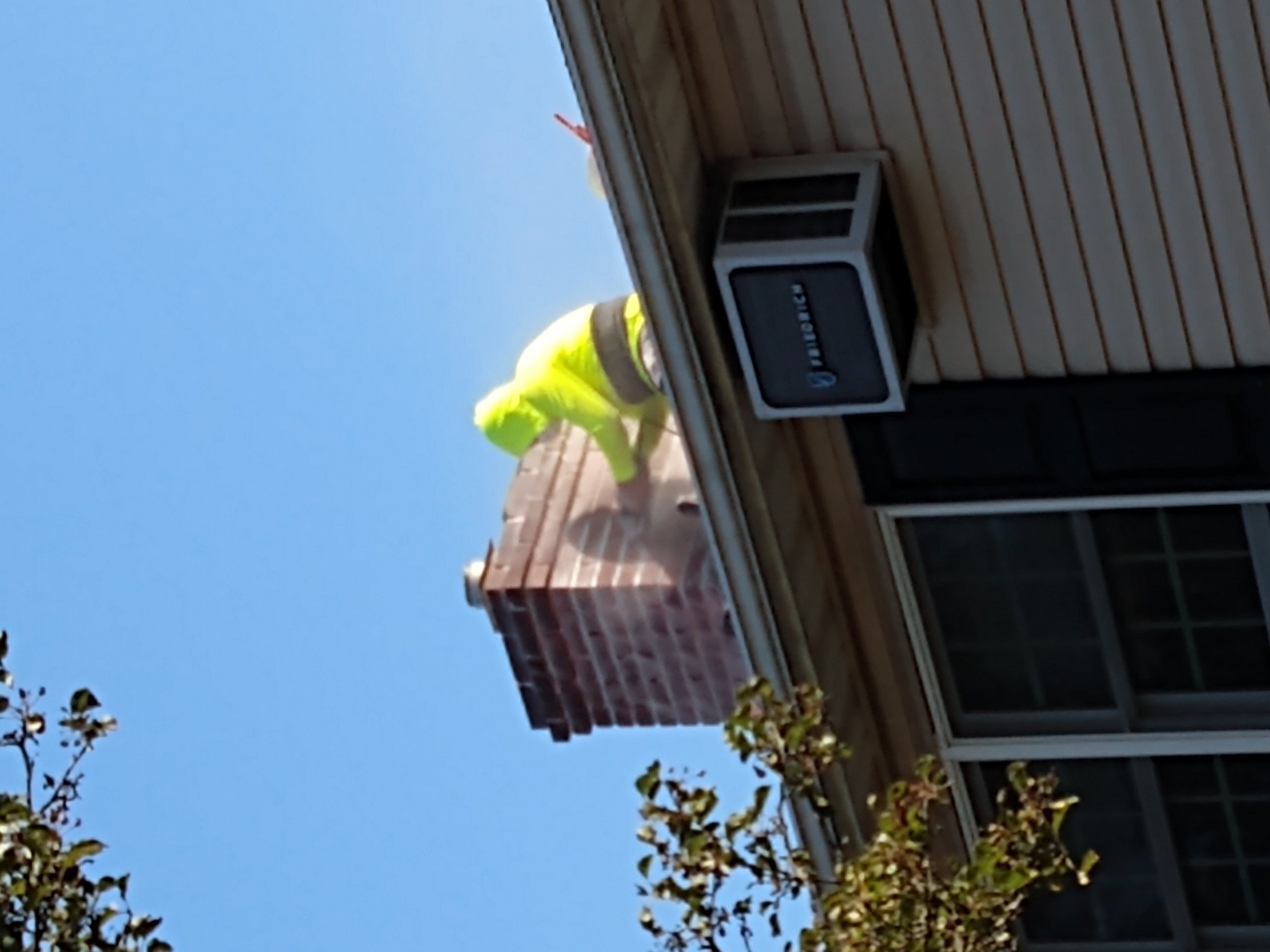 Chimney tuckpointing and mortar repair in Brentwood, New York